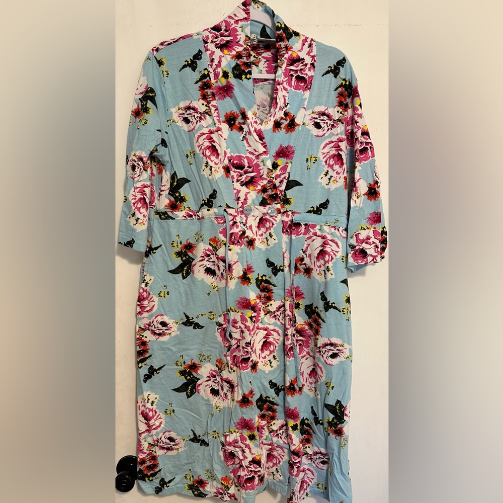 Gownies, size M/L.